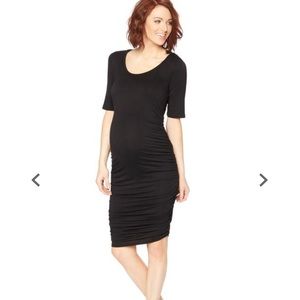 Short sleeve black dress
